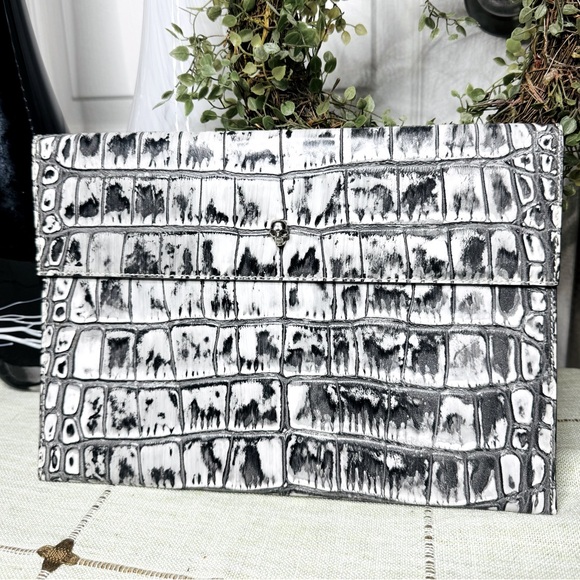 Alexander McQueen Handbags - ❌SOLD❌RARE🔥 Alexander McQueen Crocodile Embossed Clutch